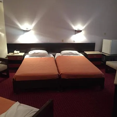 Hotel Iniohos