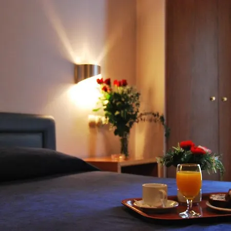 Iniohos Hotel
