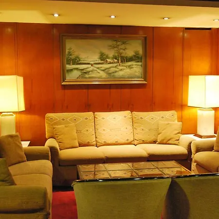Iniohos 3* Athens