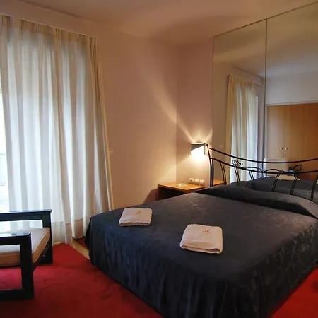 Iniohos Hotel 3*