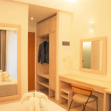 Iniohos 3* Athens